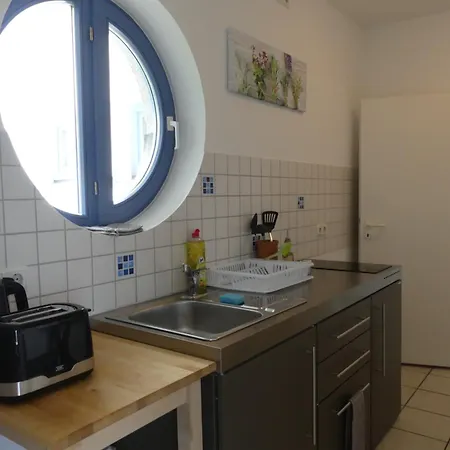 Apartment Apartment-koeln-bonn, Ihr Zuhause Auf Zeit. *