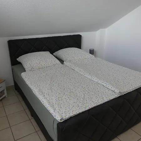 Apartment Apartment-koeln-bonn, Ihr Zuhause Auf Zeit. *